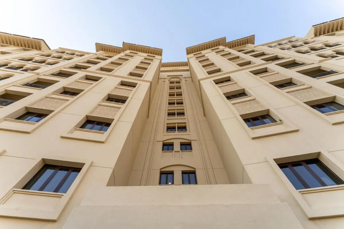 Veluxa - Renovated 1Bhk Next To Golf Apartment Dubai