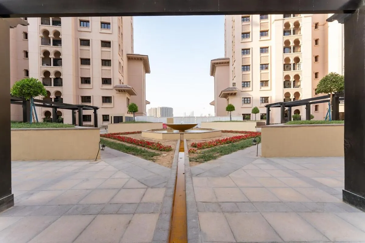 Veluxa - Renovated 1Bhk Next To Golf Apartment Dubai