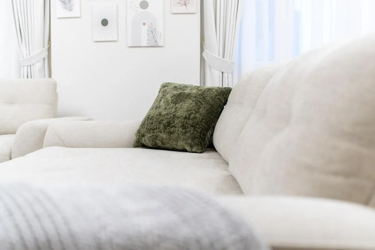 Veluxa - Renovated 1Bhk Next To Golf Apartment Dubai 0*,  United Arab Emirates