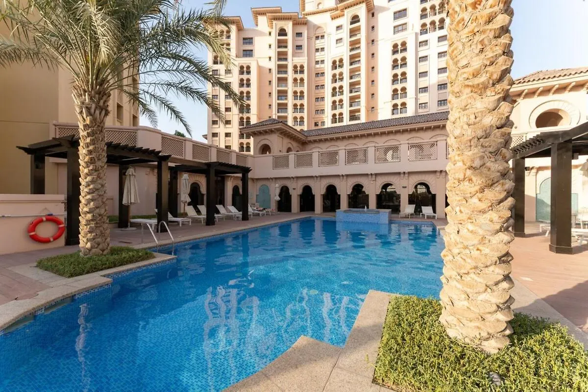 Veluxa - Renovated 1Bhk Next To Golf Apartment Dubai