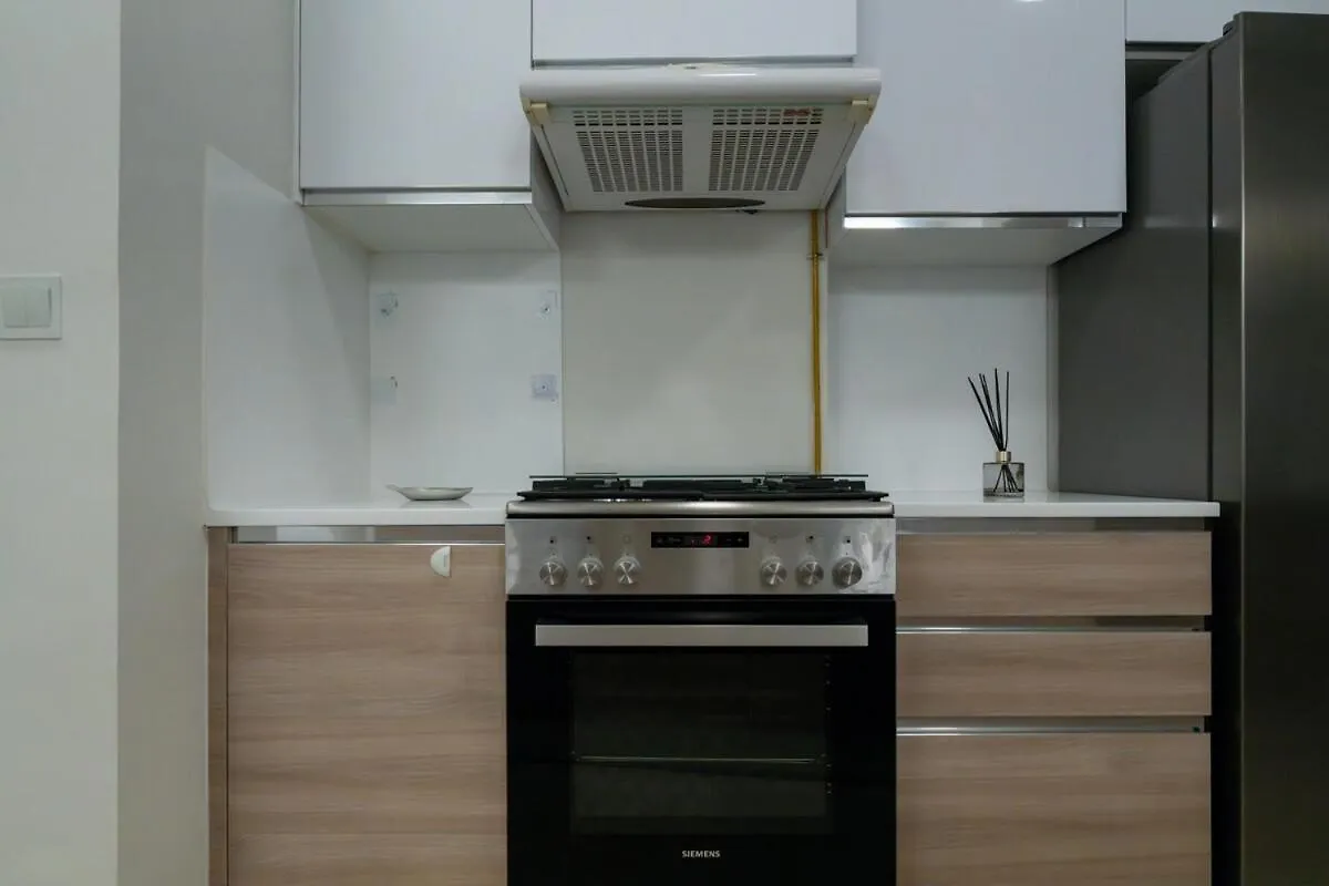 Veluxa - Renovated 1Bhk Next To Golf Apartment Dubai 0*,  United Arab Emirates