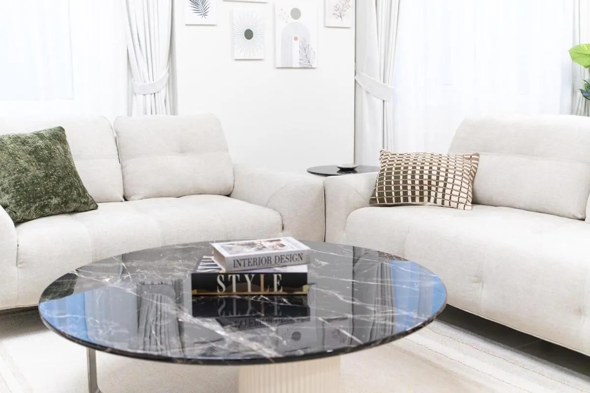 Veluxa - Renovated 1Bhk Next To Golf Apartment Dubai