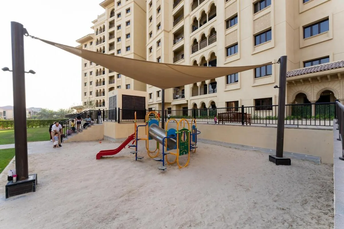 Veluxa - Renovated 1Bhk Next To Golf Apartment Dubai