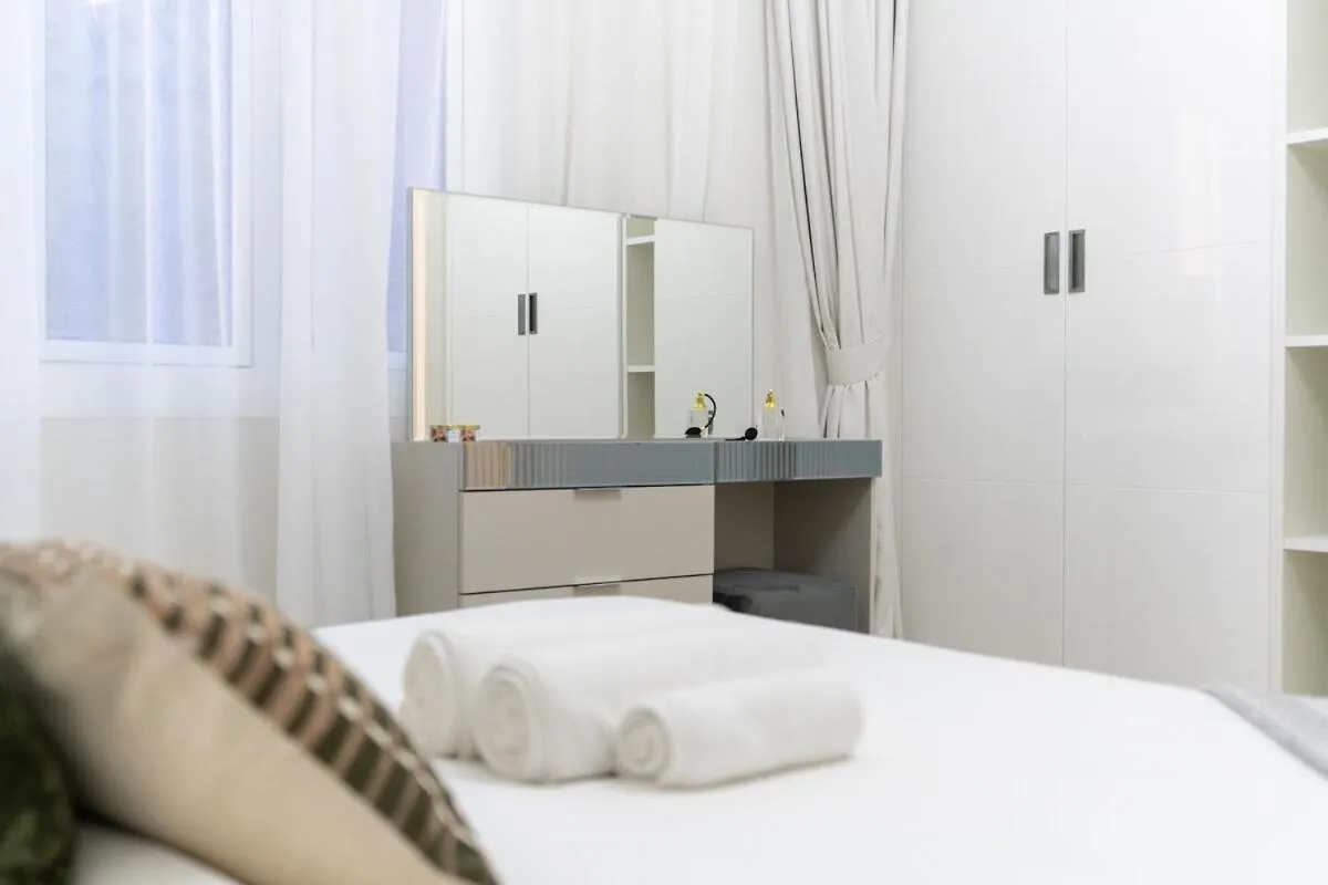 Veluxa - Renovated 1Bhk Next To Golf Apartman Dubaj Egyesült Arab Emírségek